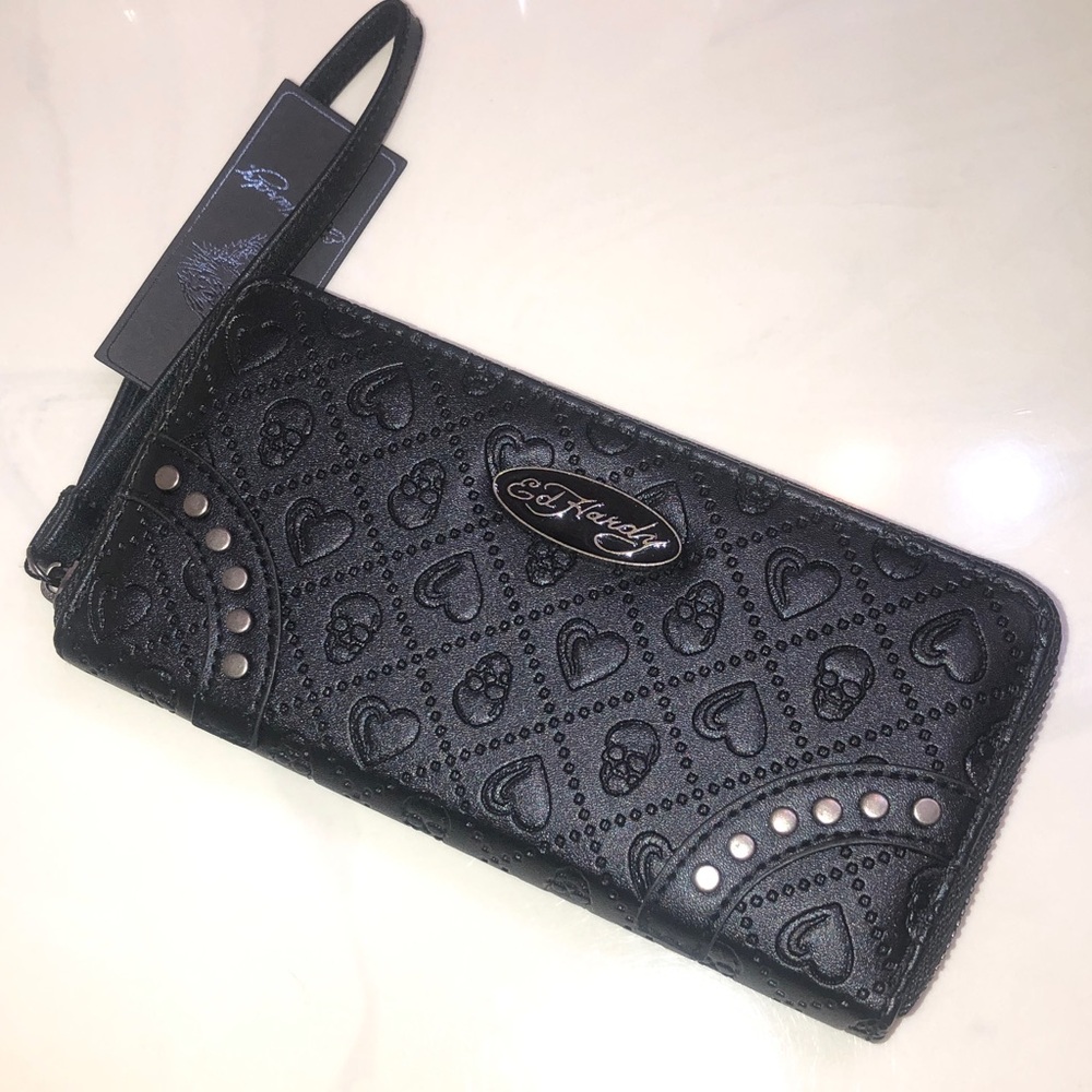 Ed Hardy Black Faux Leather ZA Wallet Embossed Skull & Heart Pattern NWT - Picture 10 of 16